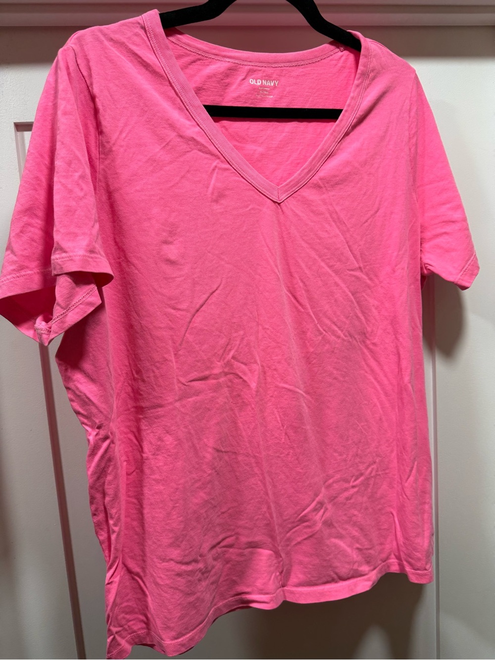 Old Navy Pink Everyday V-Neck Tee NWOT